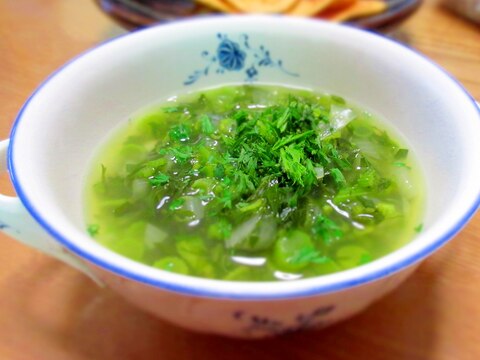 にんじんの茎と葉っぱのスープ